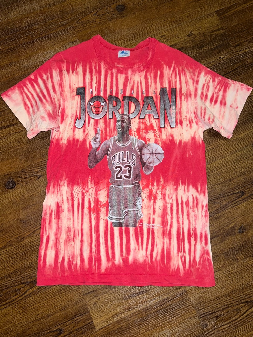 Vintage Michael Jordan ‘89 Chicago Bulls NBA STARTER Red Tie Dye T-Shirt Size L